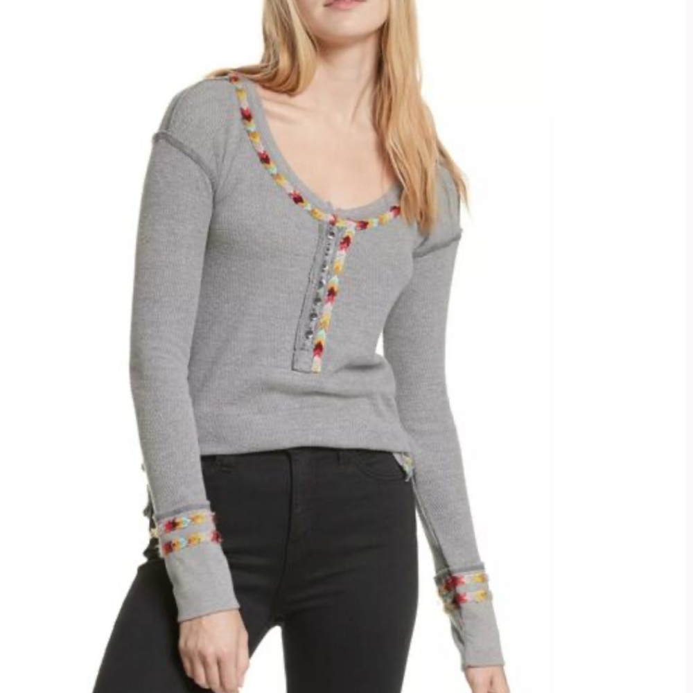 We The Free | Free People Gray Embroidered Thermal Henley Top Large